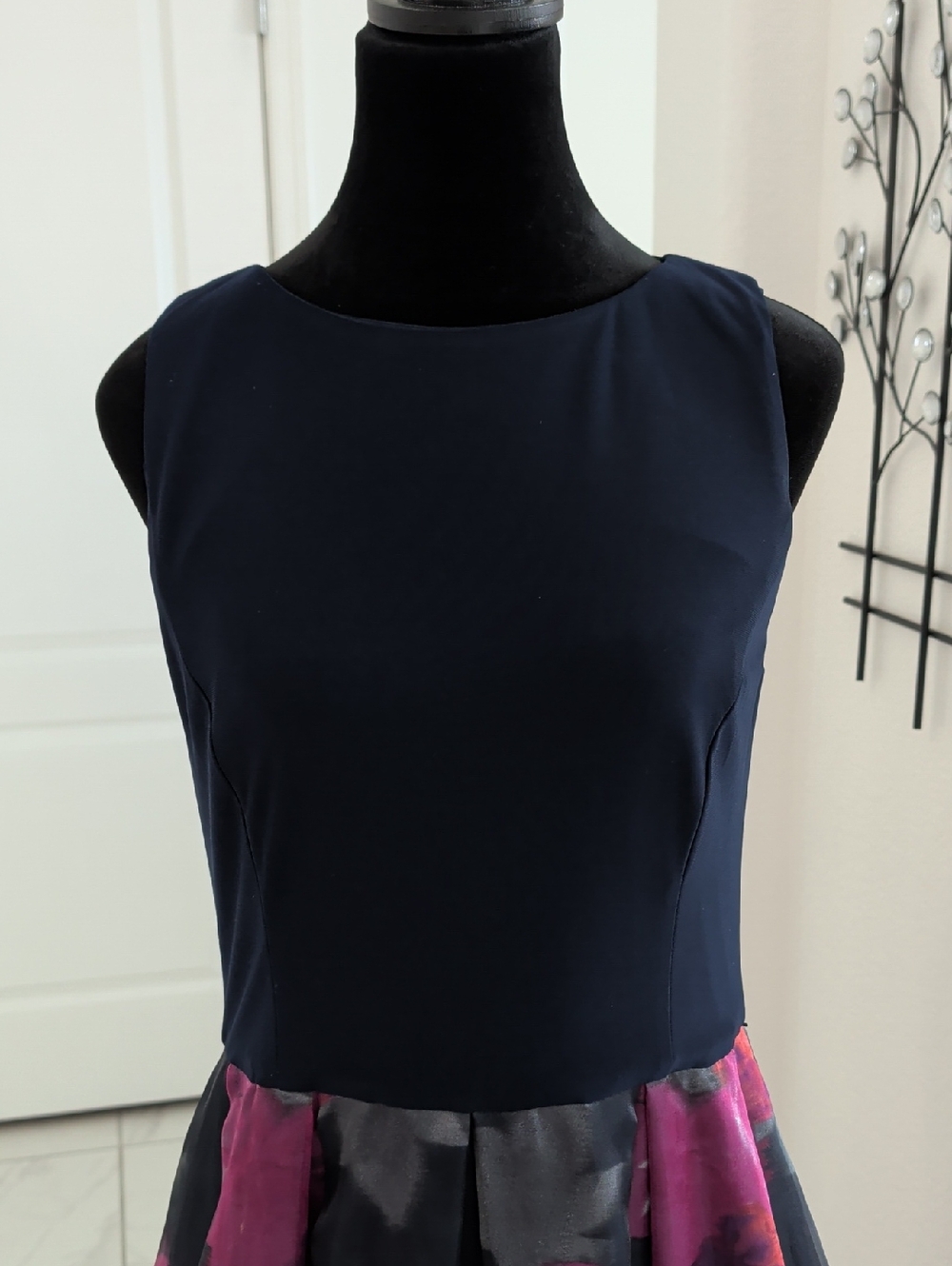 Eliza J Epanoui Gown Navy Blue Bodice Floral Organza Bottom Pockets 6 8 10 M - Picture 2 of 16